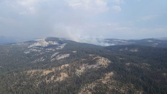 lakes fire in yosemite national park