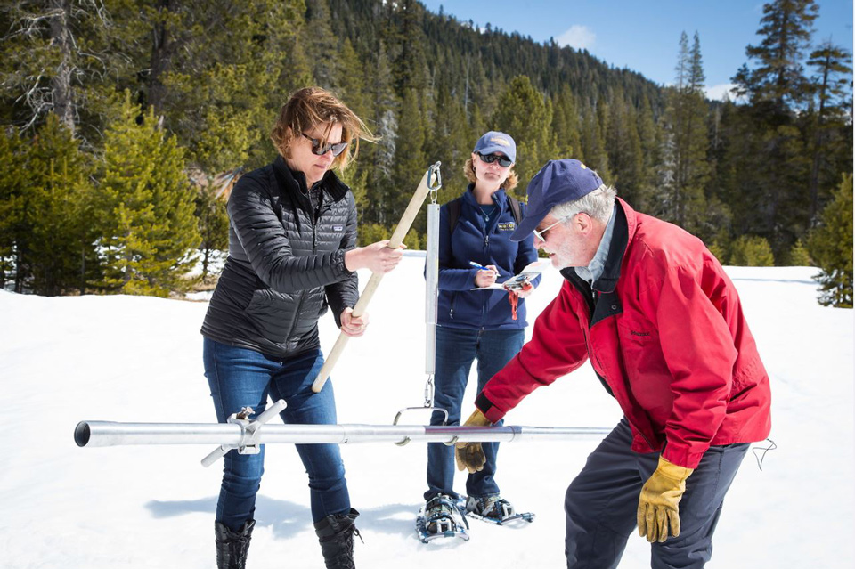 california snow survey april 2 2018 credit dwr dale kolke