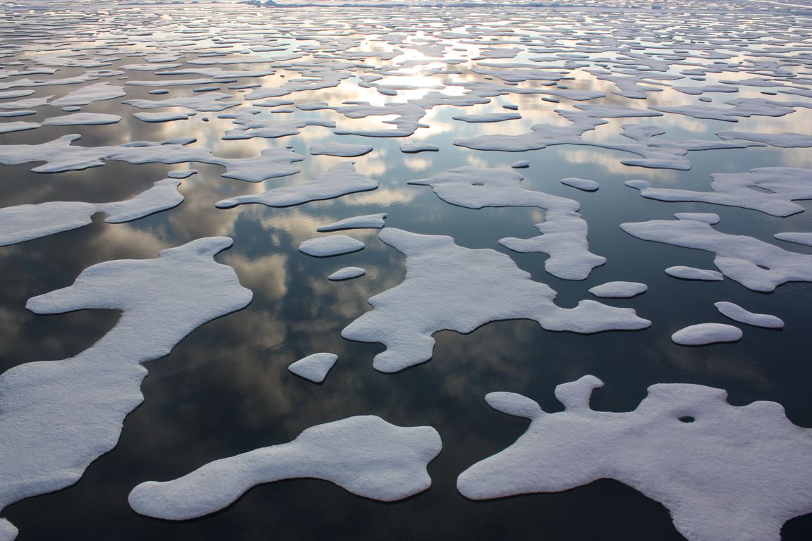 Arctic+sea+ice+NASA+photo mid