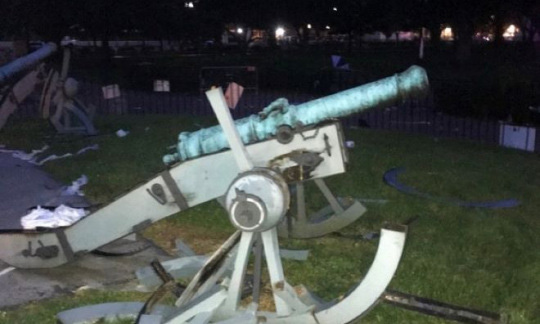 damaged cannon 0