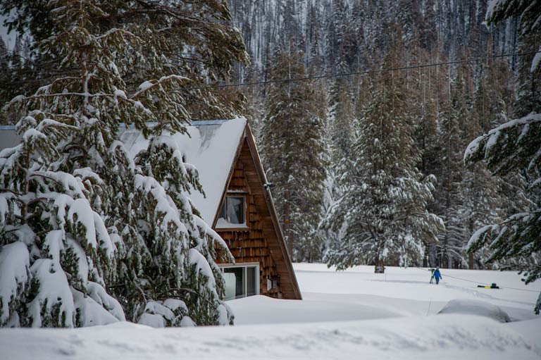 2022 January Snow Survey cabin