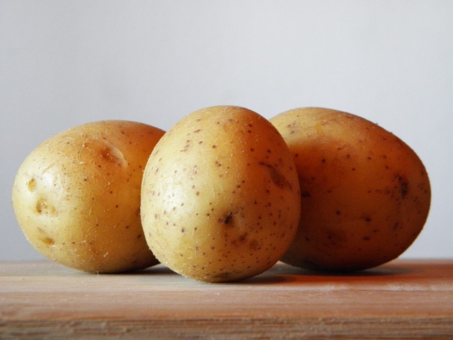 potatoes 179471 640