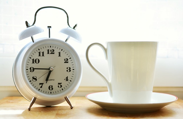 alarm clock 2116007 640 coffee