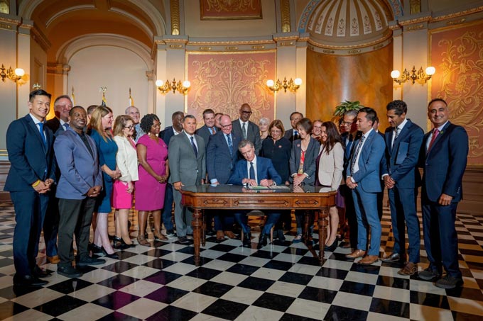 newsom1015 special session signing 1620x1080