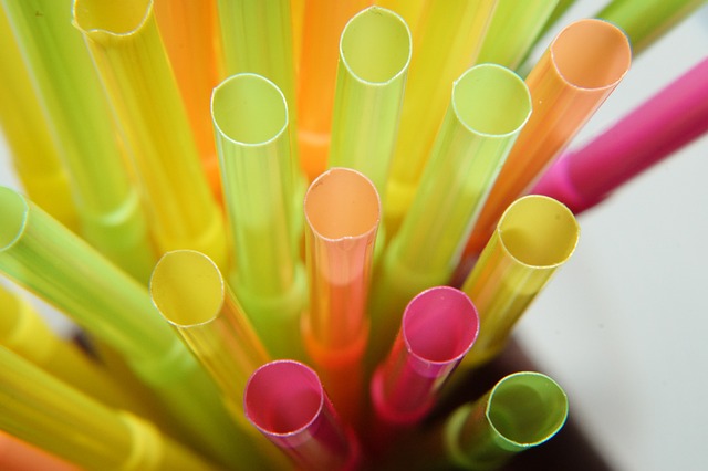 drinking straw 229470 640